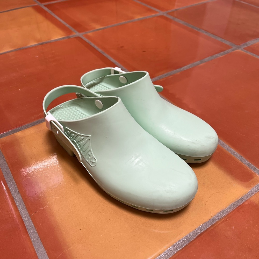 Calzuro Classic clog without holes